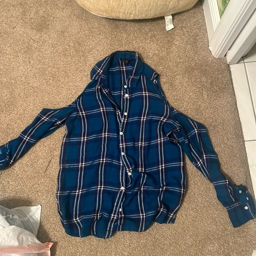 Cold shoulder blue flannel - Picture 1 of 4